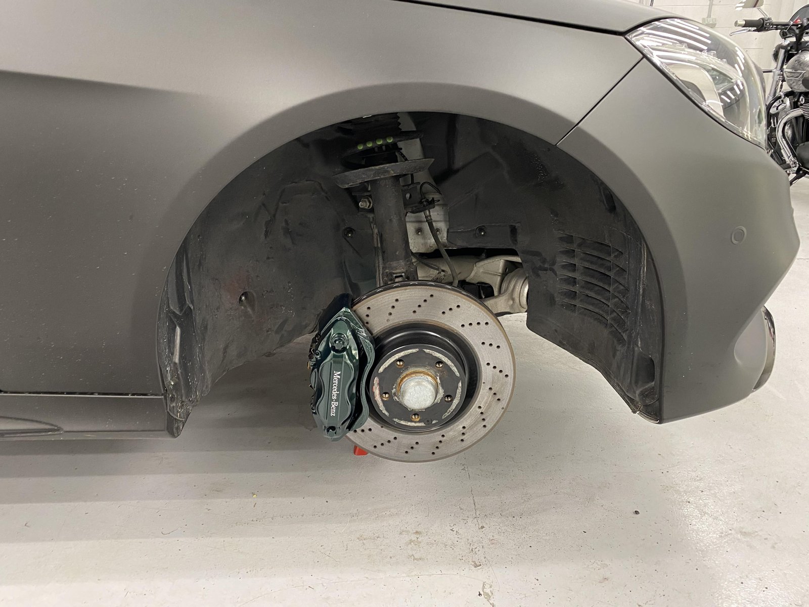 Add a Splash of Colour with Custom Car Caliper Painting